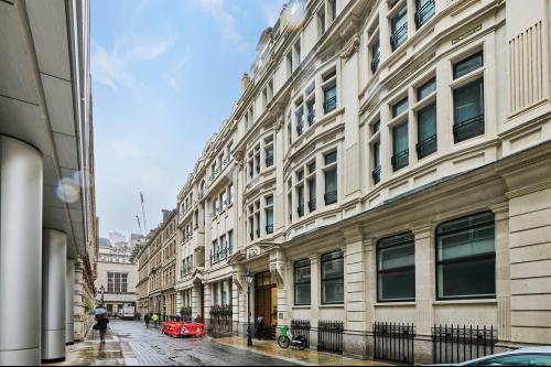 15-17 Throgmorton Avenue, City, London, EC2P