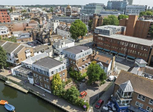 Picton House, 52 High Street, Kingston upon Thames, KT1