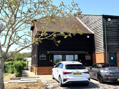 Office 1 Grain Barn, Ashridgewood Business Park, Warren House Road, Wokingham, RG40