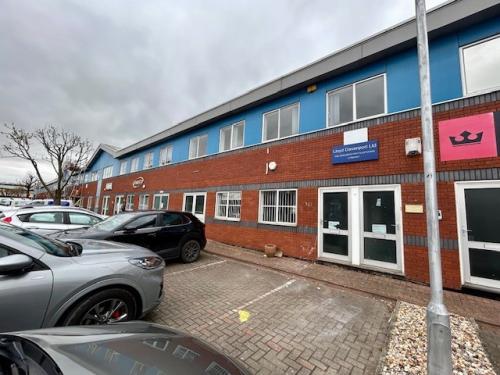 10 Kingfisher Court, Hambridge Road, Newbury, RG14