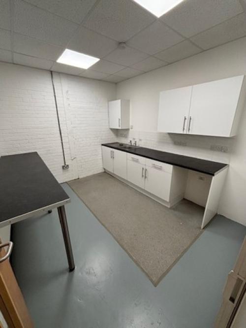 Unit 5 Bear Court, Roentgen Road, Basingstoke, RG24
