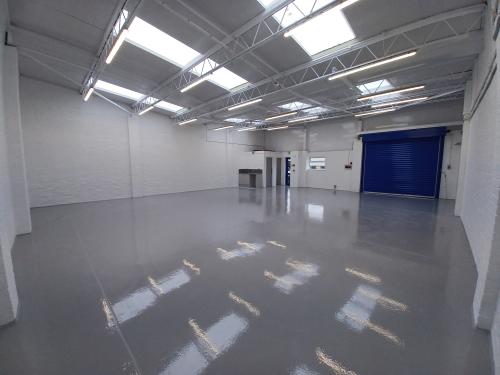 Unit 15, Silverwing Industrial Estate, Horatius Way, Croydon, CR0