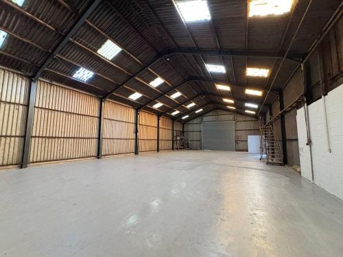 Unit 2, Cherwell Valley Business Park, Banbury, OX17