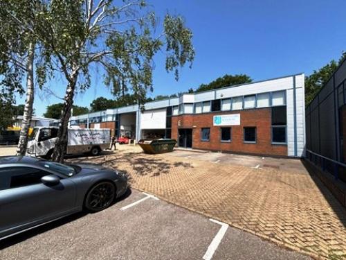 Unit E The Loddon Centre, Stroudley Road, Basingstoke, RG24