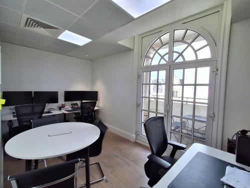 48-49 St James Street, St James, London, SW1A