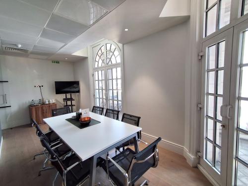 48-49 St James Street, St James, London, SW1A