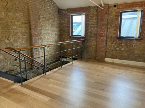 5 Crane Mews, Gould Road, Twickenham, TW2