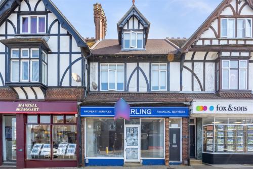 18 Station Road, Burgess Hill, RH15