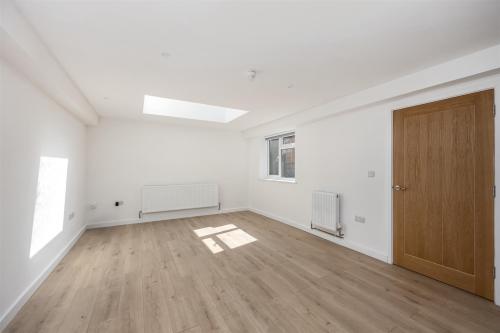 18 Station Road, Burgess Hill, RH15