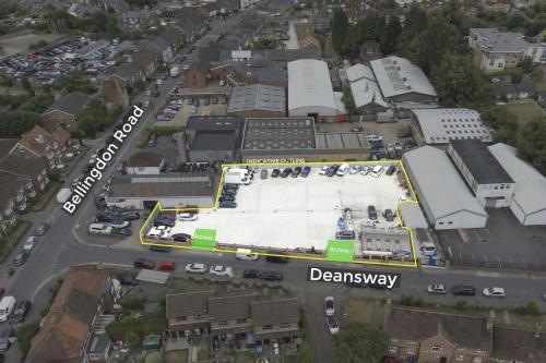 21,949 sq ft Yard, Rear of 280 Bellingdon Road, Chesham, HP5