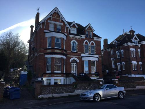 53 Silverdale Road, Eastbourne, BN20
