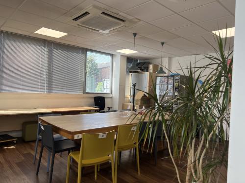 Charter Court, Third Avenue, Southampton, SO15