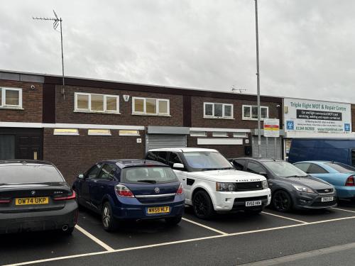 29-30 Great Hollands Square, Bracknell, RG12