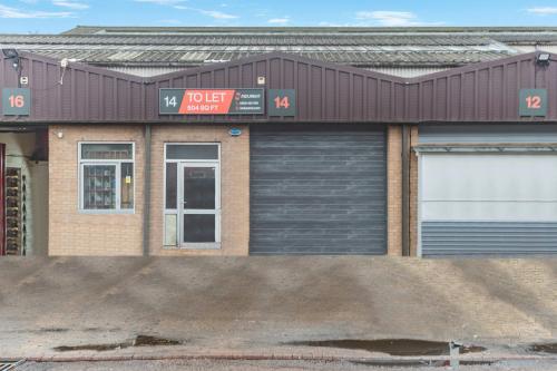 Unit 14, Robert Cort Industrial Estate, Britten Road, Reading, RG2