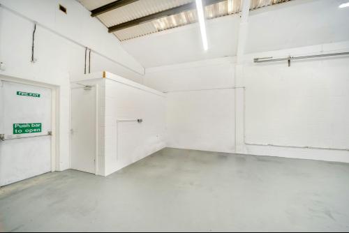 Unit 14, Robert Cort Industrial Estate, Britten Road, Reading, RG2