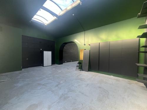 Unit 18 Lloyds Court, Manor Royal, Crawley, RH10