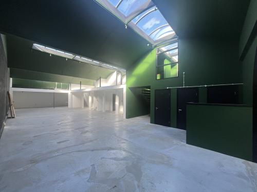 Unit 18 Lloyds Court, Manor Royal, Crawley, RH10