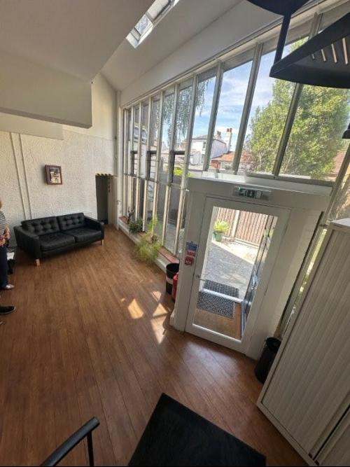 34A High Street, Thames Ditton, KT7