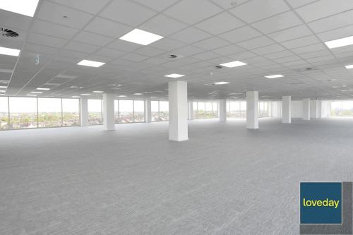 3 Newbridge Square, Swindon, SN1