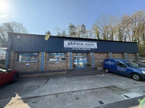 333 Connaught Road, Brookwood, Woking, GU24