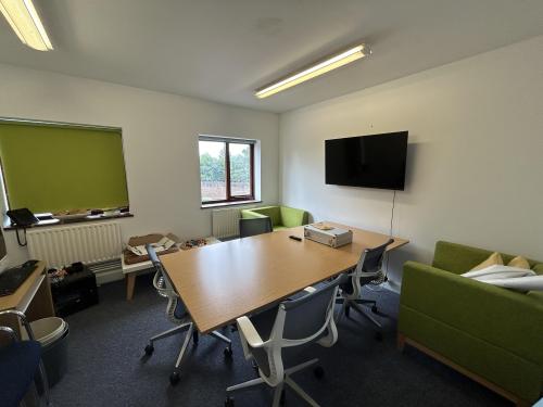 West Suite Acorn House, Straight Bit, Flackwell Heath, HP10