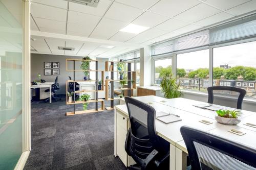 18-24 Gable House, Turnham Green Terrace, Chiswick, London, W4
