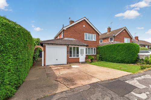 32, Sedgley Road, Tollerton, Nottingham, NG12