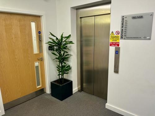 Crown House, Newcastle Avenue, Worksop, S80