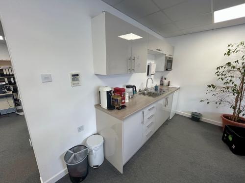 Unit 26 Freemantle House, Kingsclere Park, Newbury, RG20