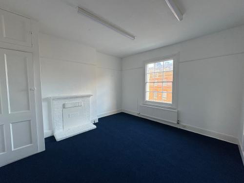 162-164 High Street, Dorking, RH4