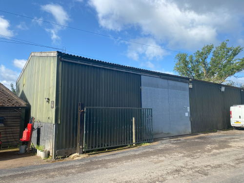 Unit 7, Edolphs Farm, Norwood Hill Road, Charlwood, Horley, RH6