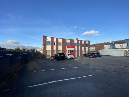 1-9 Station Road, Horley, RH6