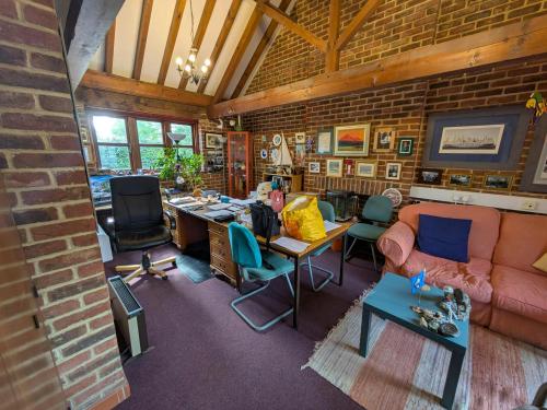 Upper Barn, 4 Hillside Road, Aldershot, GU11