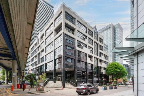 Suite 37 Beaufort Court, Canary Wharf, London, E14