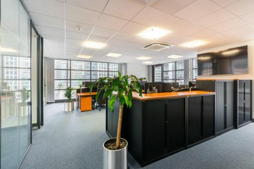 Suite 37 Beaufort Court, Canary Wharf, London, E14