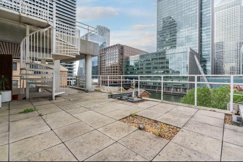 Suite 37 Beaufort Court, Canary Wharf, London, E14
