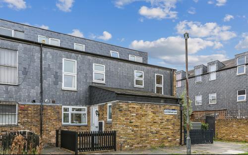 20 Lord Holland Lane, Brixton, London, SW9