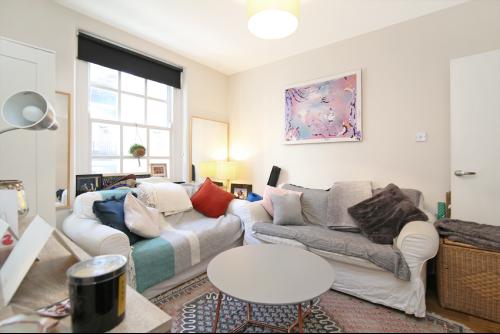 Flat 70 Douglas Buildings, Marshalsea Road, Southwark, London, SE1