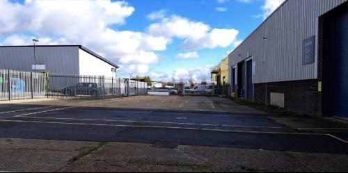 Unit B4, Houndmills Industrial Estate, Telford Road, Basingstoke, RG21