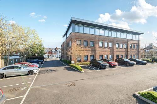 201 Pinner Road, Northwood, HA6