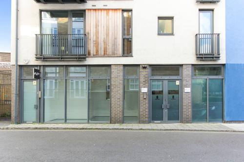 8 -9 Hestia House, City Walk, Bermondsey, London, SE1