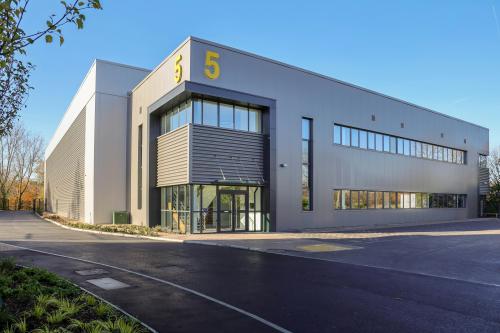Units 1, 4 & 5, Frimley Business Park, Camberley, GU16
