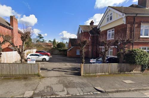 40 West Street, Reigate, RH2