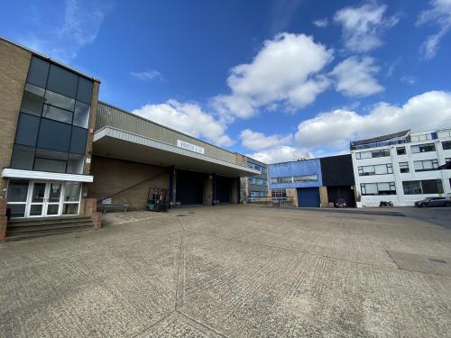 Units 2 - 4, Great West Trading Estate, Brentford, TW8