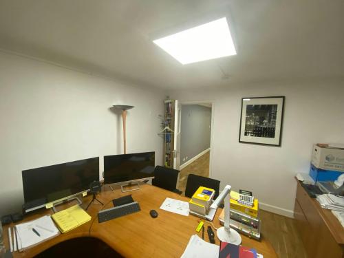 1 Cochrane House, Admirals Way, Canary Wharf, London, E14