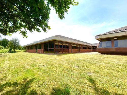 Former Innoval Technology Building, Beaumont Close, Banbury, OX16