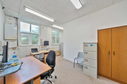 23 Ravenshurst Avenue, Hendon, London, NW4