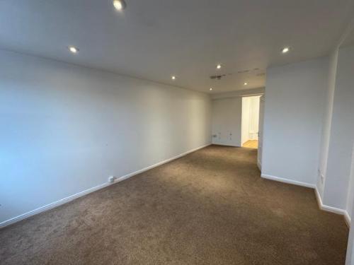 28 The Parade, Bourne End, SL8