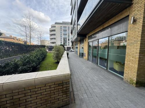 Unit 2, 8 Kew Bridge Road, Brentford, TW8