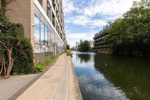 Unit 3-4, 50 De Beauvoir Crescent, Islington, London, N1